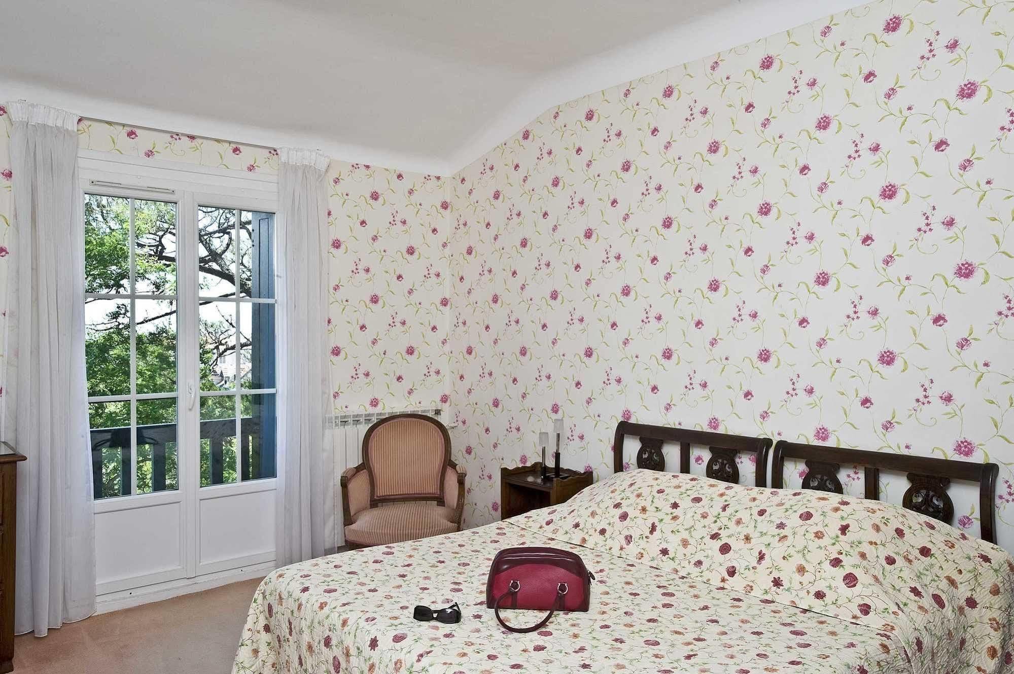 Hotel Les Goelands แซ็งฌองเดอลูซ ภายนอก รูปภาพ