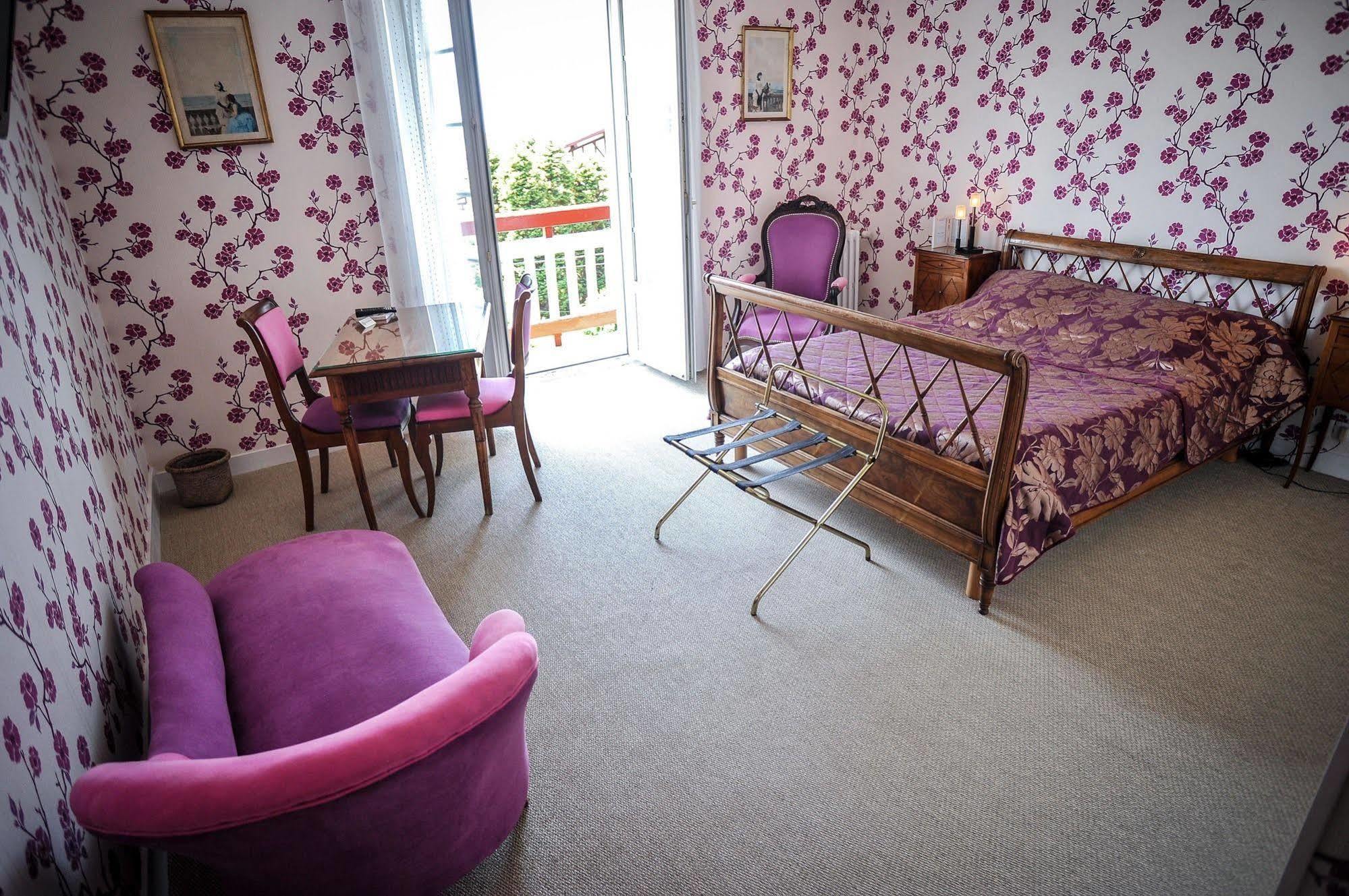 Hotel Les Goelands แซ็งฌองเดอลูซ ภายนอก รูปภาพ