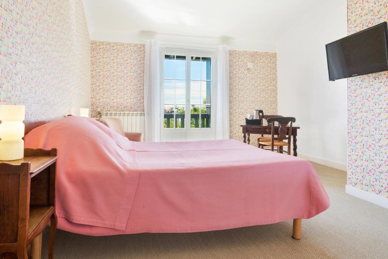 Hotel Les Goelands แซ็งฌองเดอลูซ ภายนอก รูปภาพ